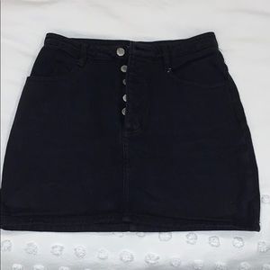 Brandy Melville/ J Galt black skirt